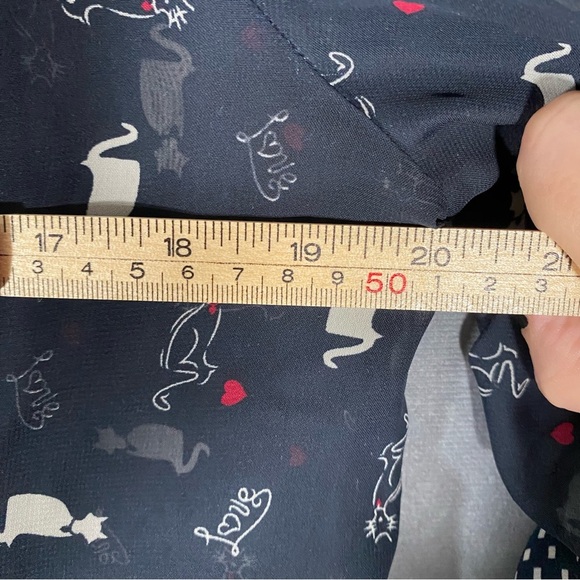 Sheer Kitty Cat Print Button Top All Over Print Blue Shirt Lightweight Sz L - Picture 8 of 9